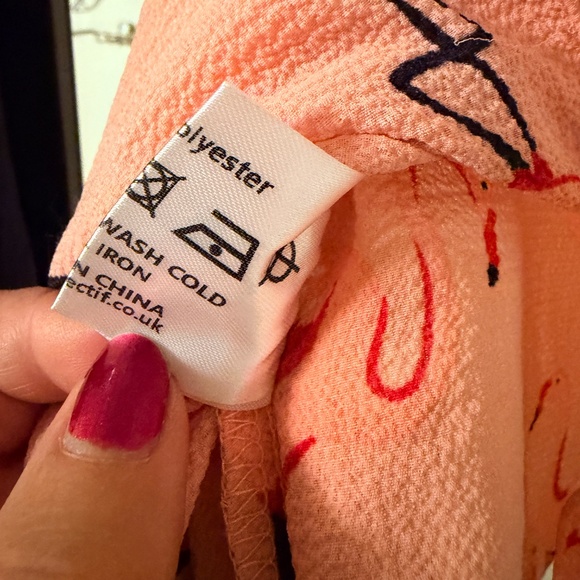 Collectif Flamingo Blouse UK size 12 or M, US Size 8 - Picture 4 of 7